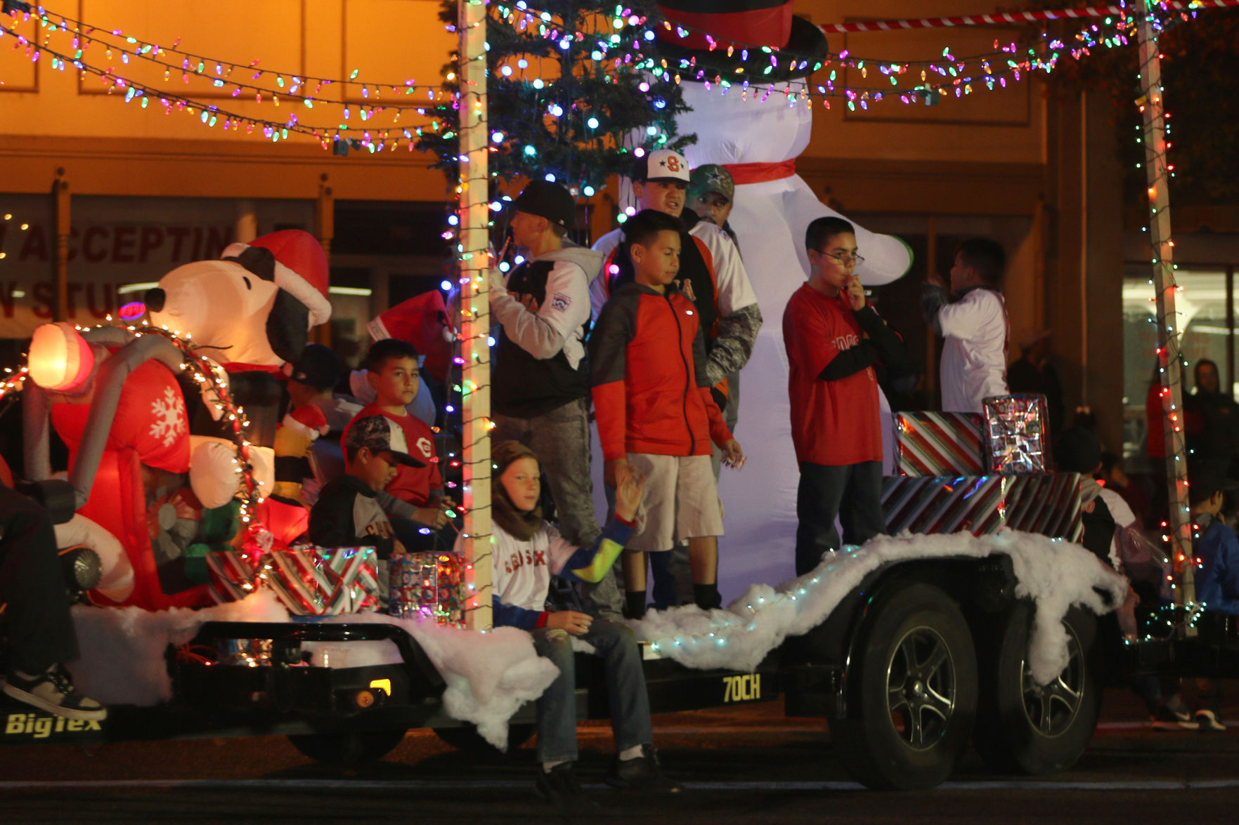 Parades 7